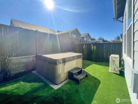 23589 SE Logan Street Black Diamond WA 98010