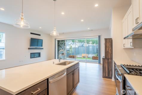 23589 SE Logan Street Black Diamond WA 98010