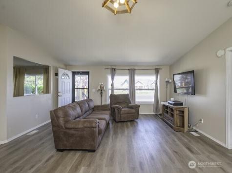 10369 Northern Avenue NE Coulee City WA 99115