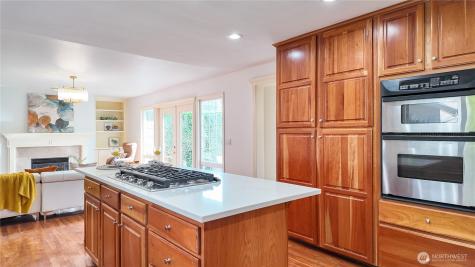 13428 NE 12th Place Bellevue WA 98005
