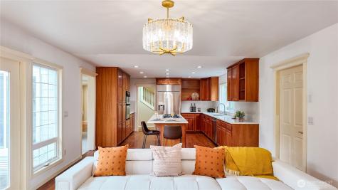 13428 NE 12th Place Bellevue WA 98005