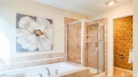 13428 NE 12th Place Bellevue WA 98005