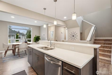 13724 Ash Way Everett WA 98204