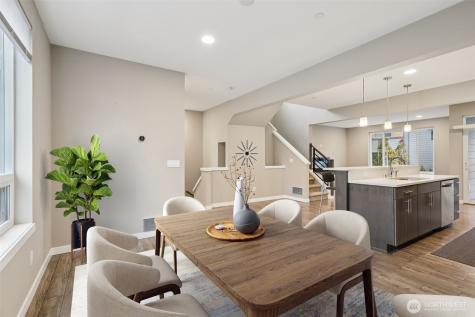 13724 Ash Way Everett WA 98204