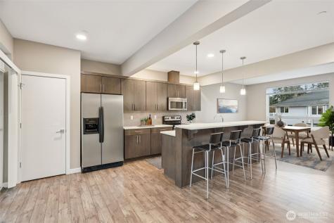 13724 Ash Way Everett WA 98204