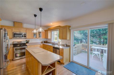 2705 N Sea Crest Avenue Long Beach WA 98631