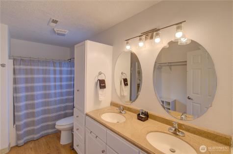 2705 N Sea Crest Avenue Long Beach WA 98631