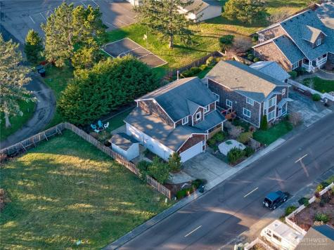2705 N Sea Crest Avenue Long Beach WA 98631