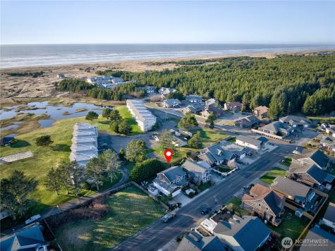 2705 N Sea Crest Avenue Long Beach WA 98631