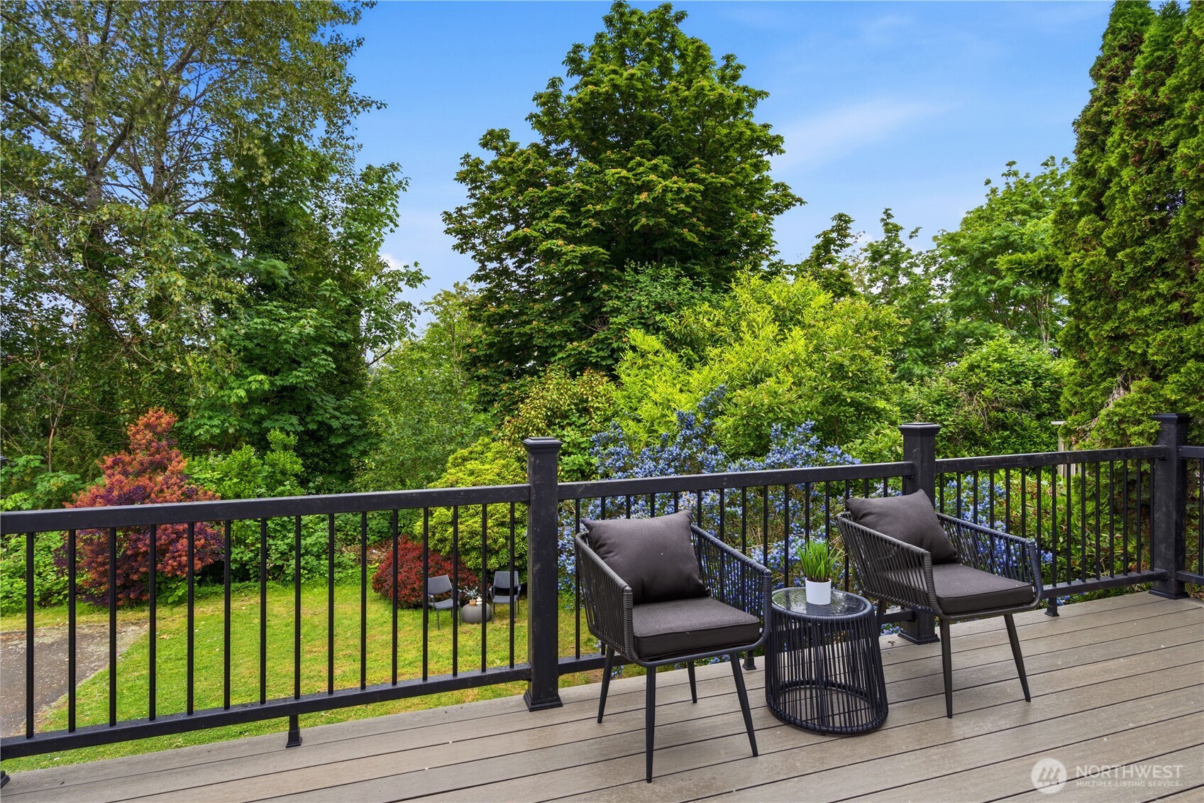 325 105th Ave SE Bellevue WA 98004