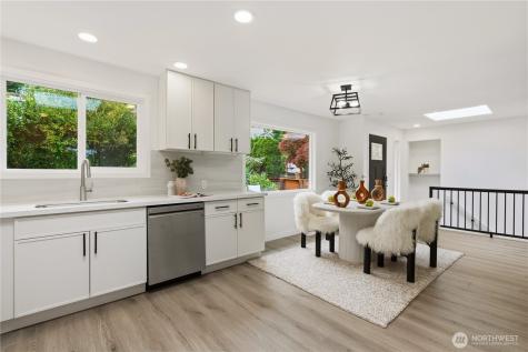 325 105th Ave SE Bellevue WA 98004