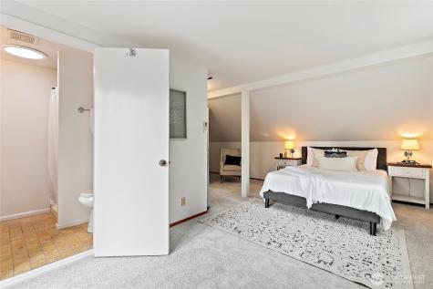 1711 NE 113th Street Seattle WA 98125