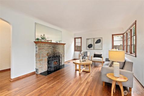 1711 NE 113th Street Seattle WA 98125