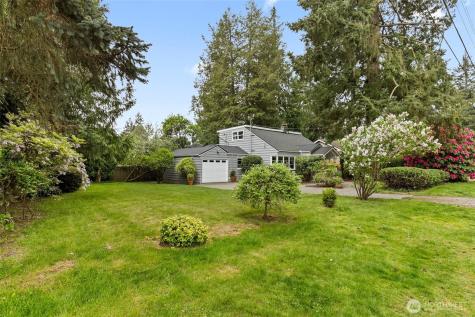 1711 NE 113th Street Seattle WA 98125