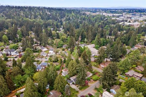 1711 NE 113th Street Seattle WA 98125