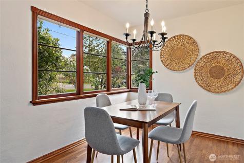 1711 NE 113th Street Seattle WA 98125