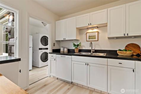 1711 NE 113th Street Seattle WA 98125