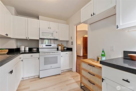 1711 NE 113th Street Seattle WA 98125