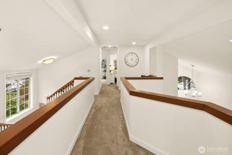24341 SE 42nd Place Sammamish WA 98029