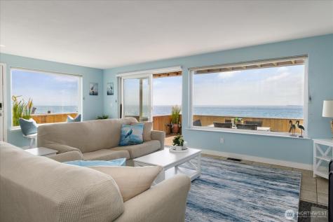 2507 W Beach Road Oak Harbor WA 98277