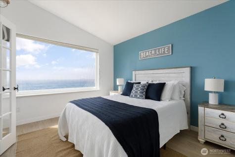 2507 W Beach Road Oak Harbor WA 98277