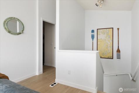 2507 W Beach Road Oak Harbor WA 98277