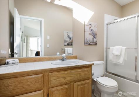 2507 W Beach Road Oak Harbor WA 98277