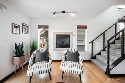 2526 Yale Avenue E Seattle WA 98102