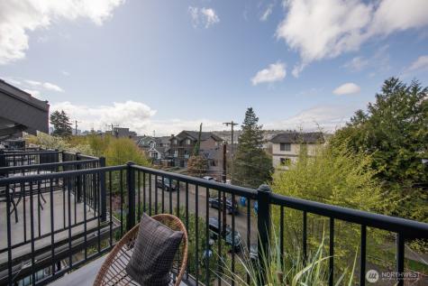 2526 Yale Avenue E Seattle WA 98102