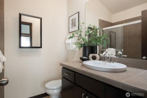 2526 Yale Avenue E Seattle WA 98102