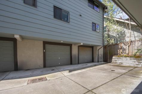 2526 Yale Avenue E Seattle WA 98102