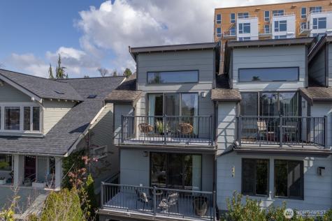 2526 Yale Avenue E Seattle WA 98102
