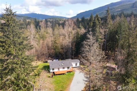 19667 Silver Creek Drive Sedro Woolley WA 98284