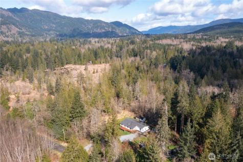 19667 Silver Creek Drive Sedro Woolley WA 98284