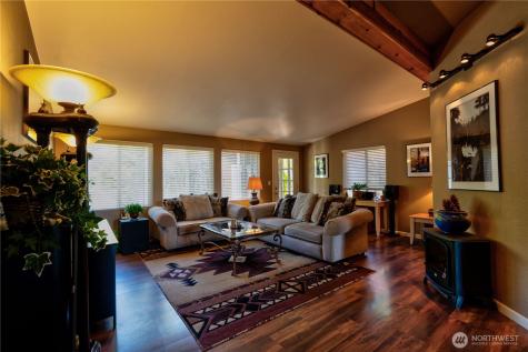 156 Peppermill Road Kelso WA 98626