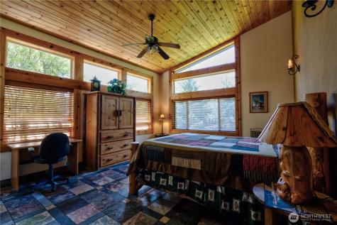 156 Peppermill Road Kelso WA 98626