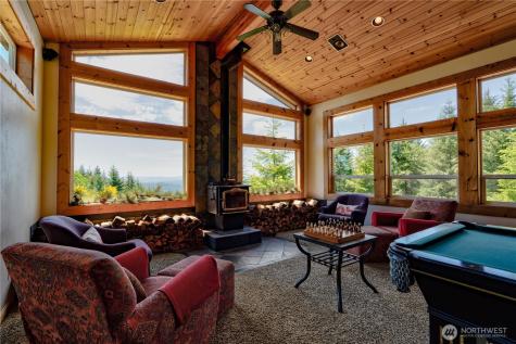 156 Peppermill Road Kelso WA 98626