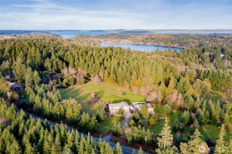 2219 Key Peninsula Highway SW Lakebay WA 98349
