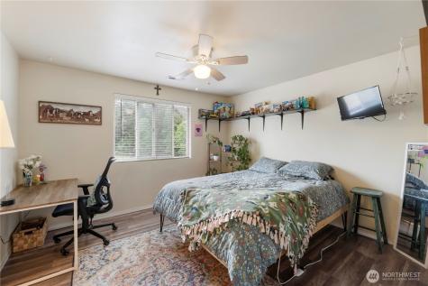 2219 Key Peninsula Highway SW Lakebay WA 98349