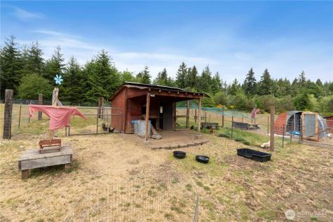 2219 Key Peninsula Highway SW Lakebay WA 98349
