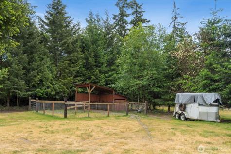 2219 Key Peninsula Highway SW Lakebay WA 98349