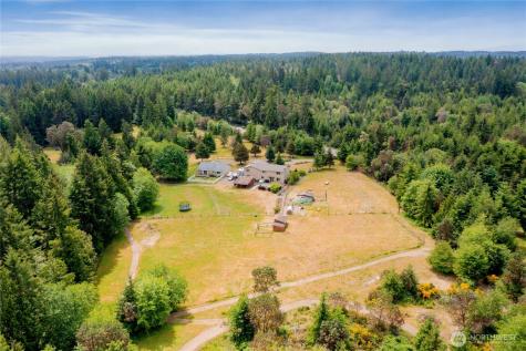 2219 Key Peninsula Highway SW Lakebay WA 98349