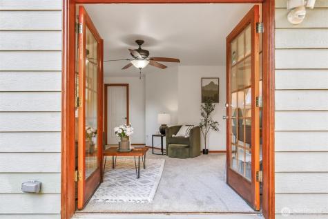 9912 Holly Drive Everett WA 98204