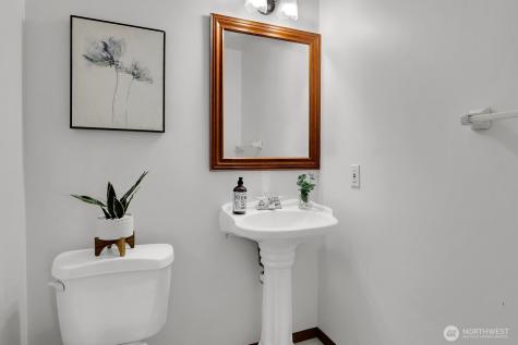 9912 Holly Drive Everett WA 98204