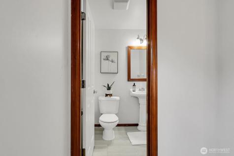 9912 Holly Drive Everett WA 98204