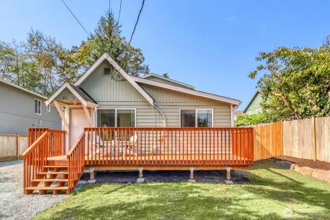 9912 Holly Drive Everett WA 98204