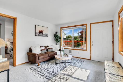 9912 Holly Drive Everett WA 98204