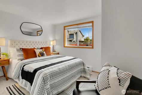 9912 Holly Drive Everett WA 98204