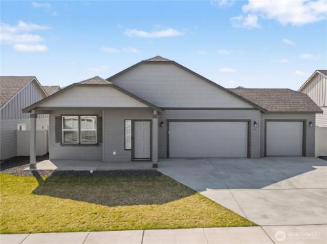 212 Royal Palm Drive Moses Lake WA 98837