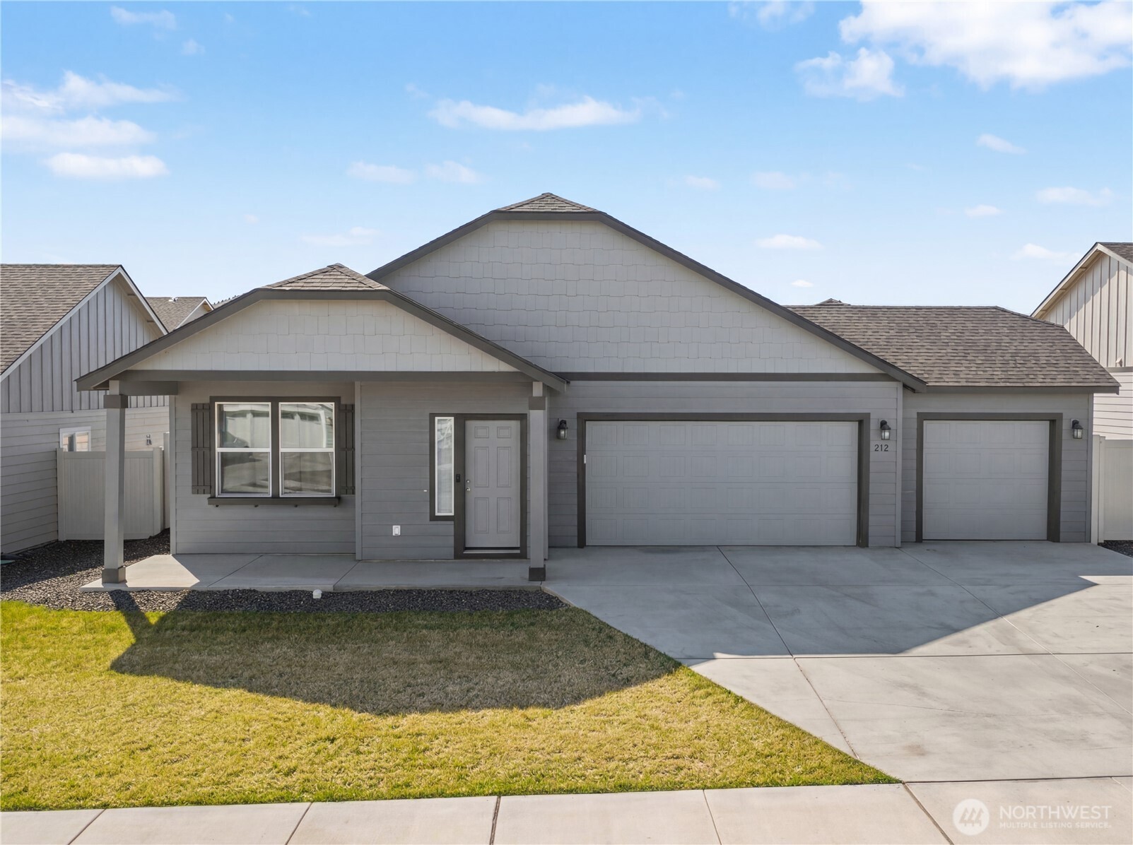 212 Royal Palm Drive Moses Lake WA 98837